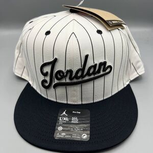 Air Jordan Hat Men L-XL White Baron 45‎ Pinstripes Jumpman Snap Back Cap New